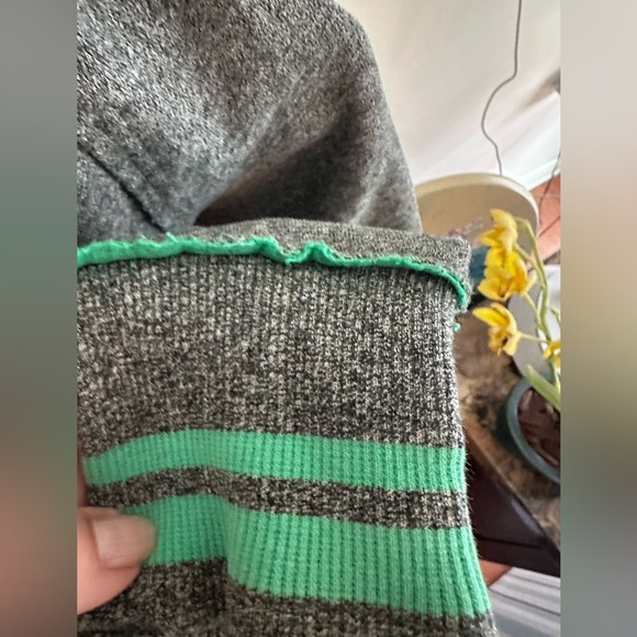 lululemon athletica Gray and Green full zip scuba Hoodie - Picture 11 of 14